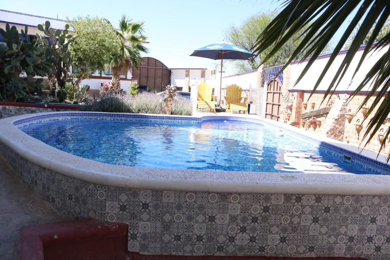 La Casona Azul Bed N Breakfast Santa Rosa de Jauregui Exterior foto