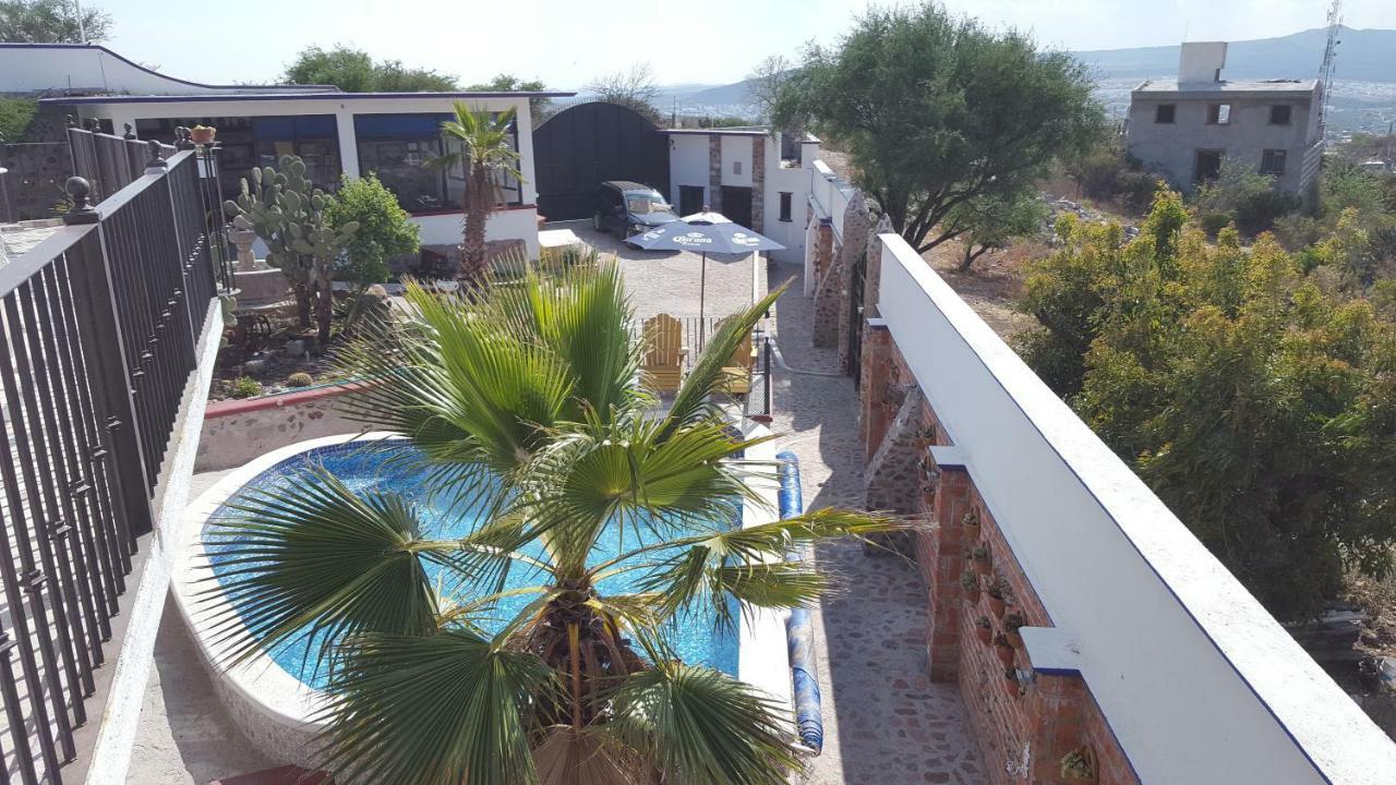 La Casona Azul Bed N Breakfast Santa Rosa de Jauregui Exterior foto
