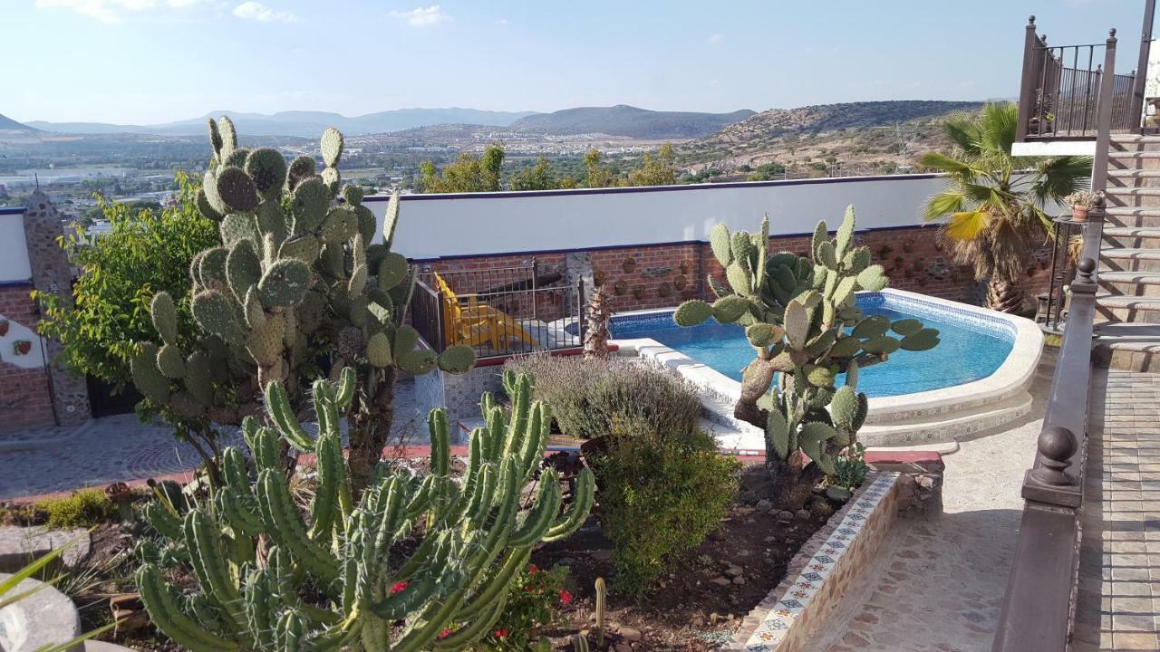 La Casona Azul Bed N Breakfast Santa Rosa de Jauregui Exterior foto