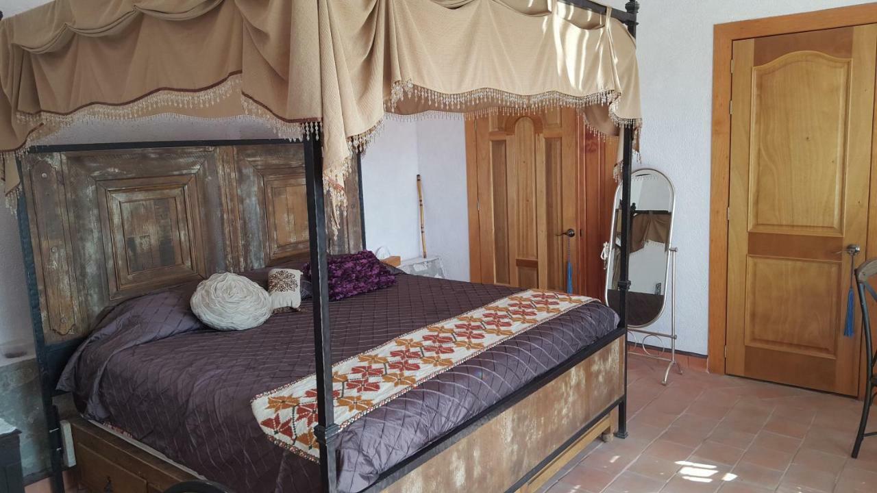 La Casona Azul Bed N Breakfast Santa Rosa de Jauregui Exterior foto