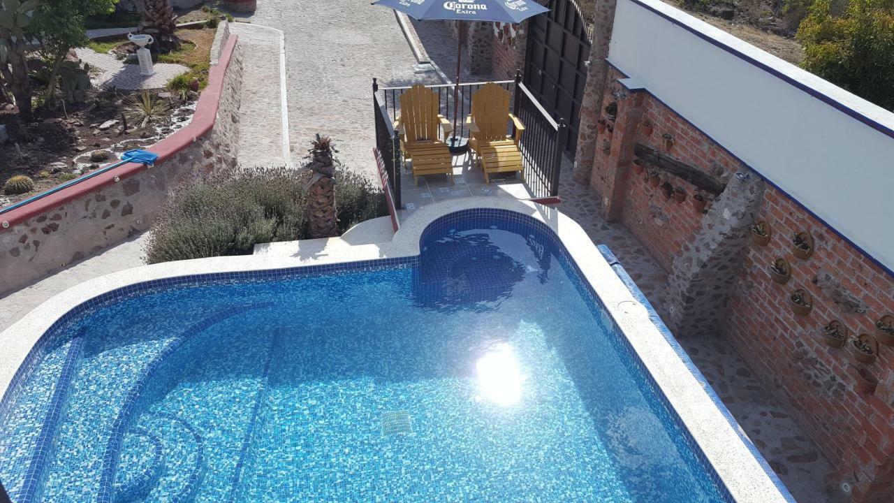 La Casona Azul Bed N Breakfast Santa Rosa de Jauregui Exterior foto